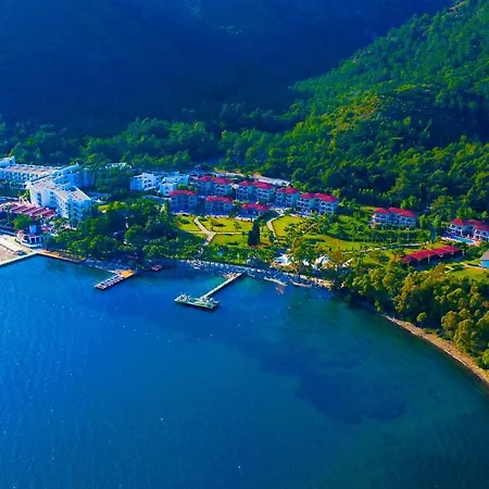 Resort Fortezza 5*
