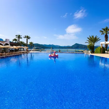 Fortezza منتجع 5*
