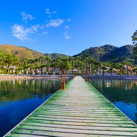 Fortezza Курортный комплекс 5*