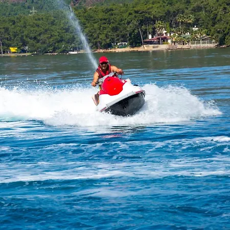 Курортный комплекс Fortezza Хисароню