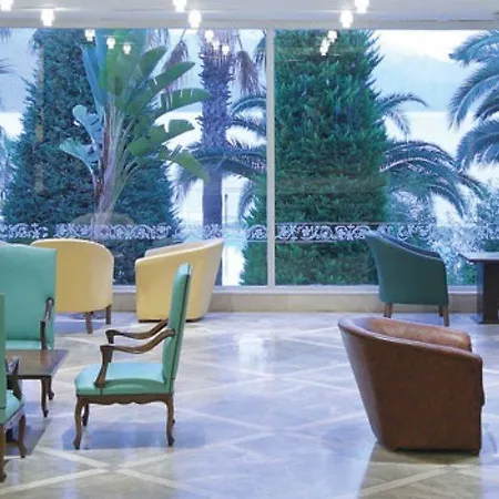منتجع Fortezza 5*